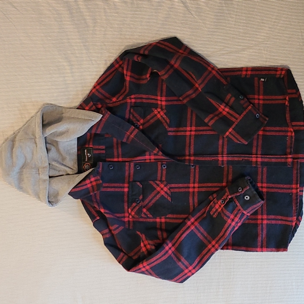 West49 Premium Apparel Boys L/14 hooded plaid shirt, black/red/grey